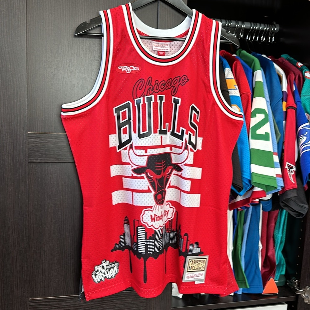 Chicago Bulls Mitchell & Ness x Tats Cru Hardwood Classics Fashion Jersey - Red